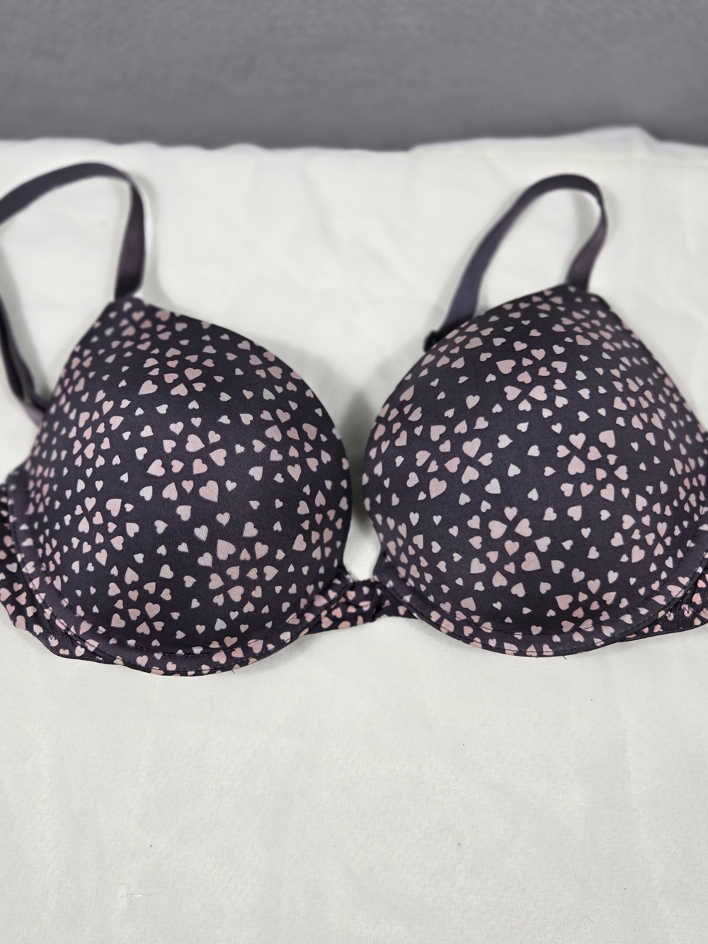 Victoria’s Secret Sexy Tee Push Up Bra - 36C - Gray Heart Print
